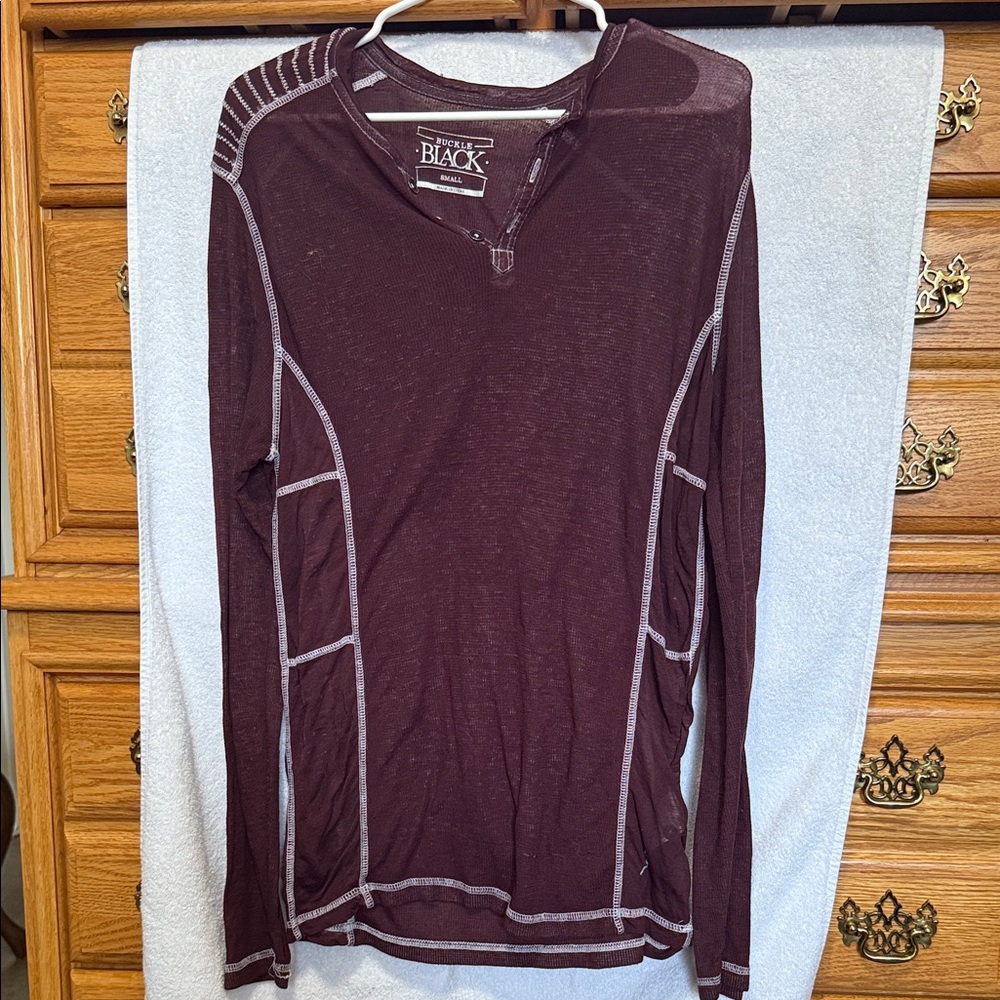 Buckle Maroon Long Sleeve Tee